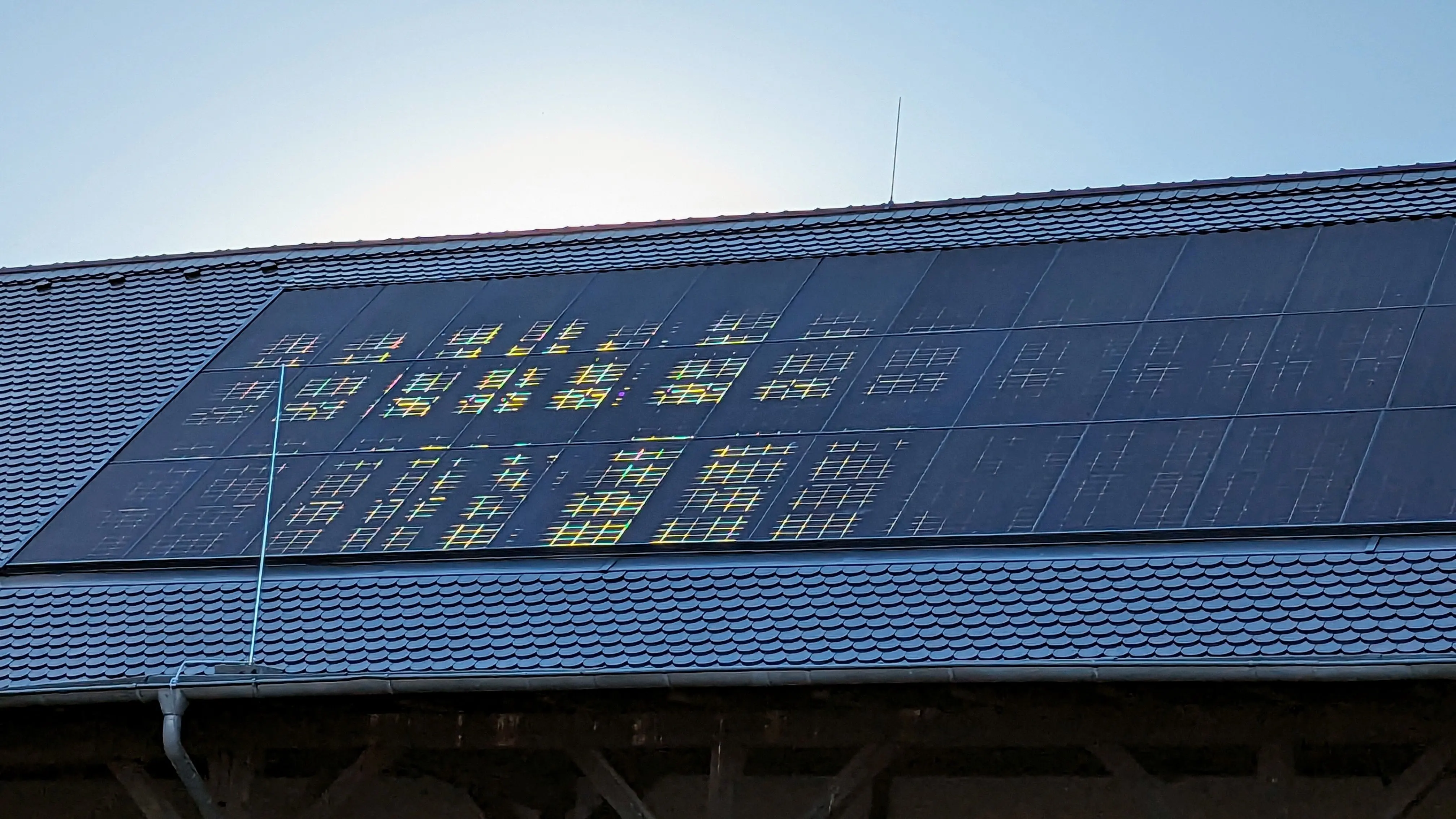 Scheune mit laufender Energieversorgung